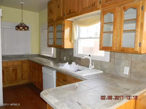1327 E Moreland St, Phoenix, AZ 85006 photo 5