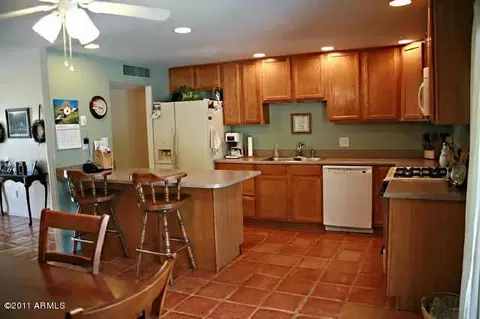 3740 Evans Dr, Phoenix, AZ 85032 photo 4