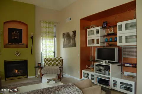 5214 E Herrera Dr, Phoenix, AZ 85054 photo 7