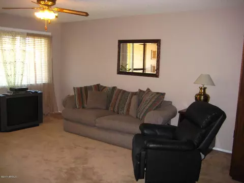 1029 E Carter Dr, Tempe, AZ 85282 photo 4