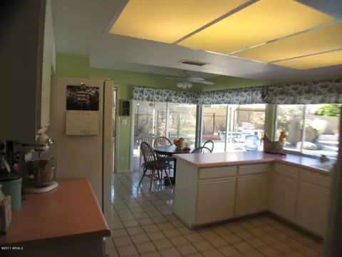 2738 E North Ln, Phoenix, AZ 85028 photo 2
