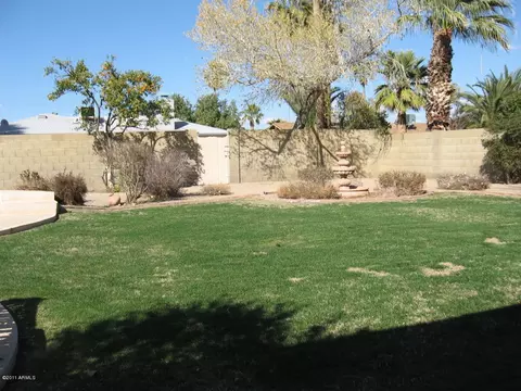 2738 E North Ln, Phoenix, AZ 85028 photo 13
