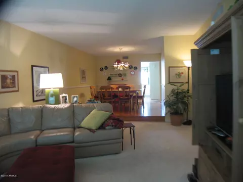 2738 E North Ln, Phoenix, AZ 85028 photo 3