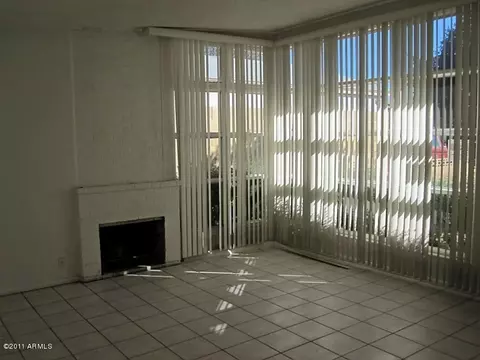 1232 E Winter Dr, Phoenix, AZ 85020 photo 2