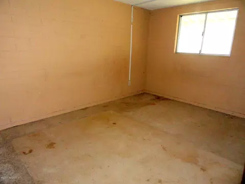 6413 W Mitchell Dr, Phoenix, AZ 85033 photo 13