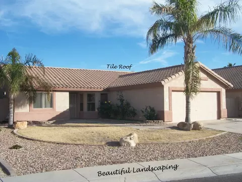 743 S Lanus Dr, Gilbert, AZ 85296 photo 2