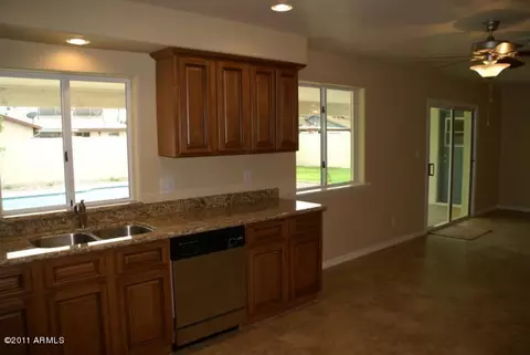 2045 E Carson Dr, Tempe, AZ 85282 photo 11