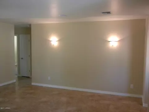 2045 E Carson Dr, Tempe, AZ 85282 photo 8
