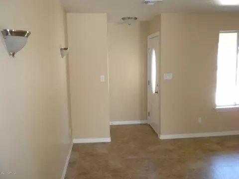 2045 E Carson Dr, Tempe, AZ 85282 photo 6