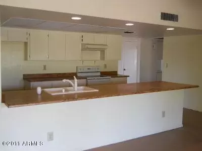 4216 E Kiowa St, Phoenix, AZ 85044 photo 4