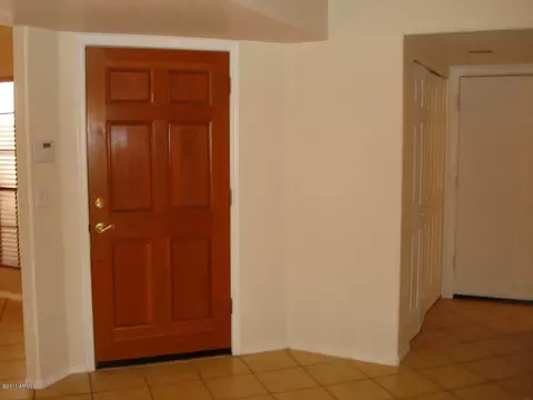 4263 E Cassia Way, Phoenix, AZ 85044 photo 2