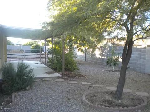 1102 S 70th St, Mesa, AZ 85208 photo 2