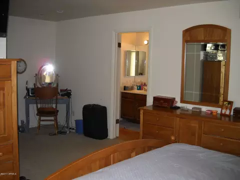 3101 E Hillery Dr, Phoenix, AZ 85032 photo 9
