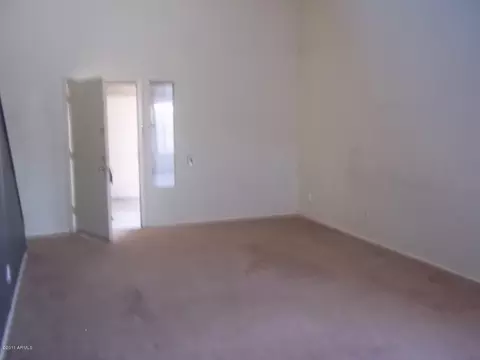7047 S 43rd Way, Phoenix, AZ 85042 photo 4