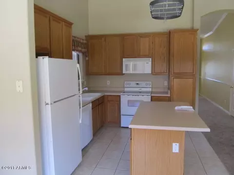 813 Encinas Ave, Gilbert, AZ 85234 photo 5