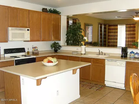 1568 E Iris Dr, Chandler, AZ 85286 photo 4