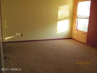 5027 E Salinas St, Phoenix, AZ 85044 photo 5