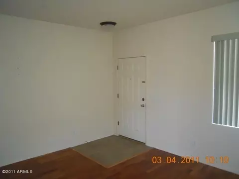 2006 S Falcon Dr, Gilbert, AZ 85295 photo 2