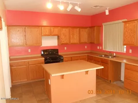 2006 S Falcon Dr, Gilbert, AZ 85295 photo 9