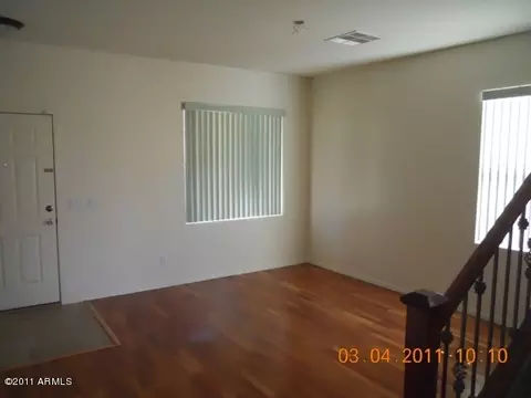 2006 S Falcon Dr, Gilbert, AZ 85295 photo 3