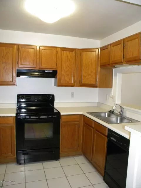 1025 E Highland Ave #42, Phoenix, AZ 85014 photo 4
