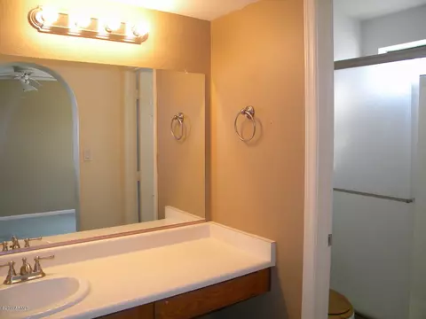 1025 E Highland Ave #42, Phoenix, AZ 85014 photo 10