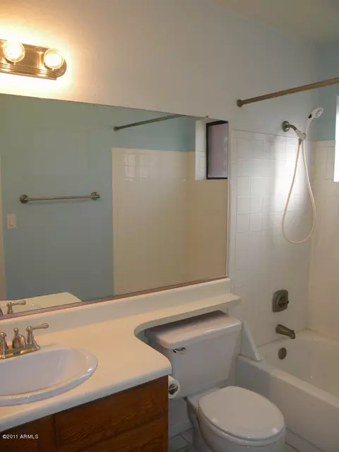 1025 E Highland Ave #42, Phoenix, AZ 85014 photo 7