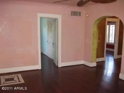 914 E Whitton Ave, Phoenix, AZ 85014 photo 4