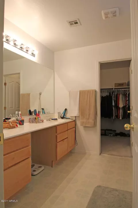 1027 E Monona Dr, Phoenix, AZ 85024 photo 6