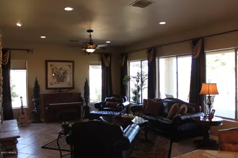 3352 E Virgil Dr, Gilbert, AZ 85298 photo 10