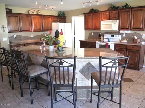 2044 E Soft Wind Dr, Phoenix, AZ 85024 photo 3