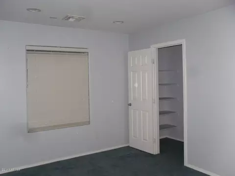 1310 E Branham Ln, Phoenix, AZ 85042 photo 9