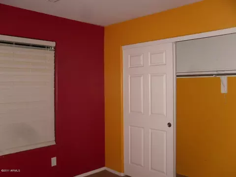 1310 E Branham Ln, Phoenix, AZ 85042 photo 8