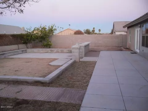 1310 E Branham Ln, Phoenix, AZ 85042 photo 3