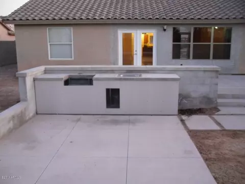 1310 E Branham Ln, Phoenix, AZ 85042 photo 4