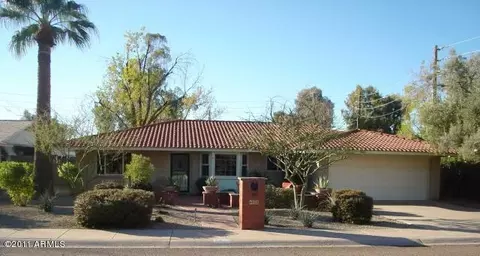 4923 E Pinchot Ave, Phoenix, AZ 85018 photo 2