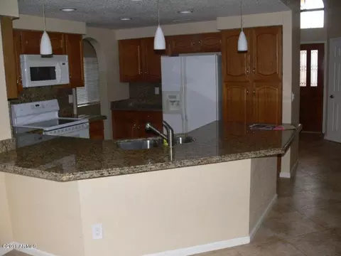 3520 E Windsong Dr, Phoenix, AZ 85048 photo 3