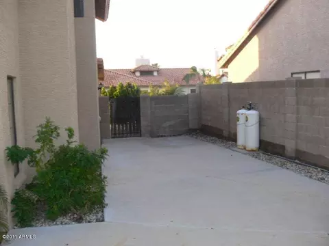 3520 E Windsong Dr, Phoenix, AZ 85048 photo 5