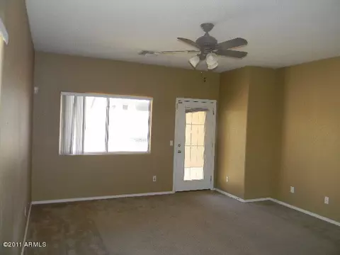 3733 E Sandy Way, Gilbert, AZ 85297 photo 2