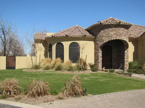 15446 E Bronco Ct, Gilbert, AZ 85298 photo 4