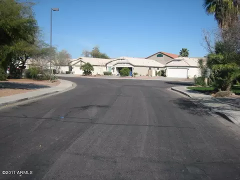 570 S Ash St, Gilbert, AZ 85233 photo 2