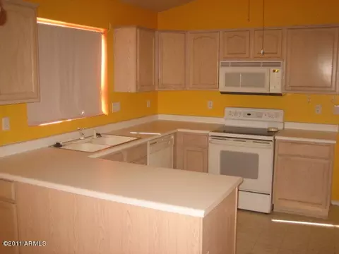 570 S Ash St, Gilbert, AZ 85233 photo 9