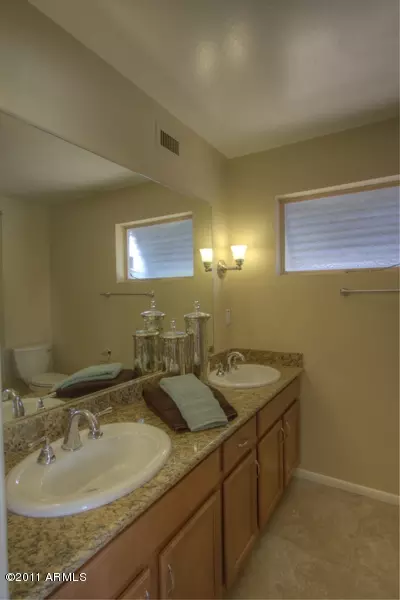 4831 E Osborn Rd, Phoenix, AZ 85018 photo 19