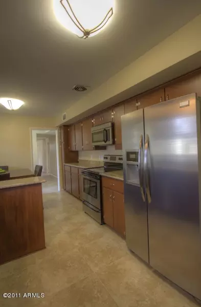 4831 E Osborn Rd, Phoenix, AZ 85018 photo 4