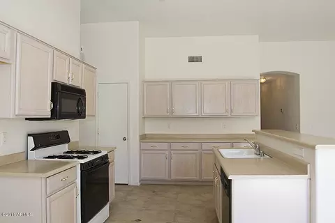 1609 E Greenway Rd, Phoenix, AZ 85042 photo 9