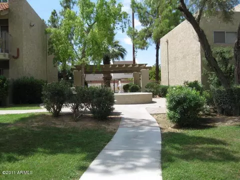 5525 E Thomas Rd #4 - I, Phoenix, AZ 85018 photo 3
