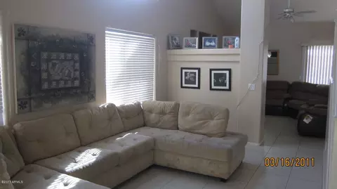 2131 E Helena Dr, Phoenix, AZ 85022 photo 2