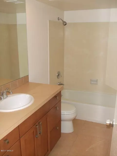 640 E Calavar Rd, Phoenix, AZ 85022 photo 14