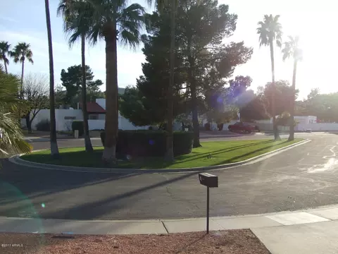 640 E Calavar Rd, Phoenix, AZ 85022 photo 25