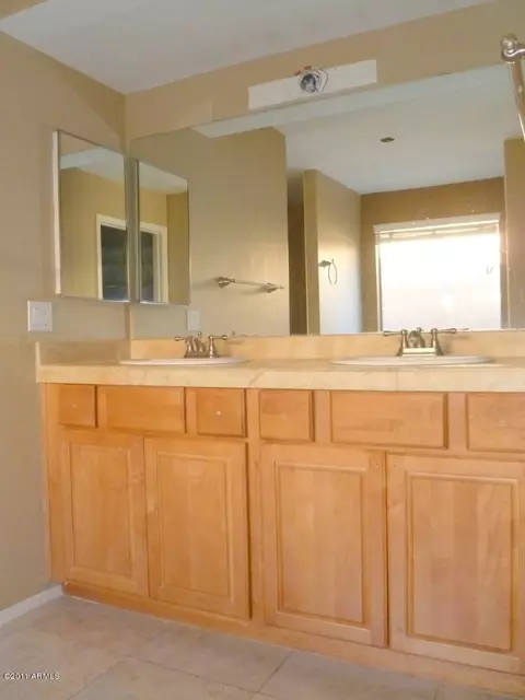 4340 E Morrow Dr, Phoenix, AZ 85050 photo 7